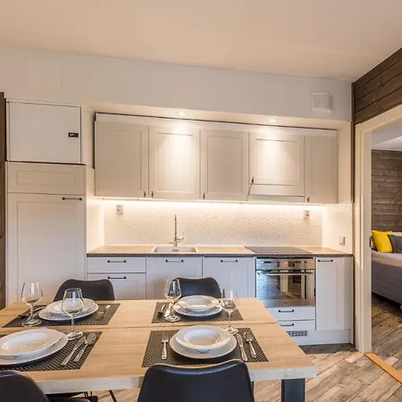 Rukavalley Unique47 In - Out Ruka