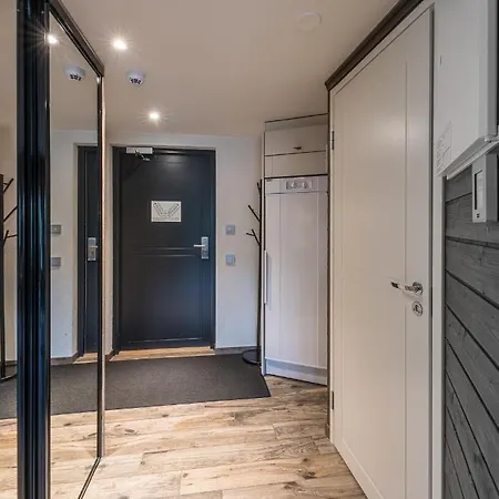 Rukavalley Unique47 In - Out *