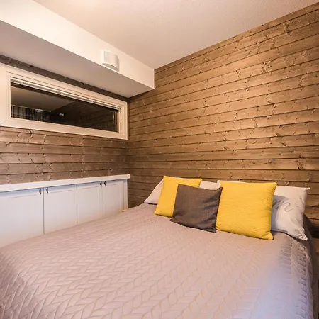 Rukavalley Unique47 In - Out *